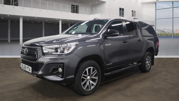 TOYOTA Hilux